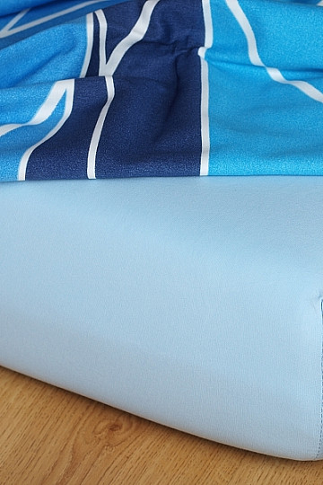 Sábana jersey color azul claro