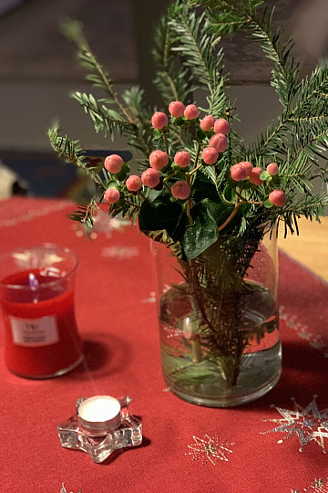 Mantel navideño bordado rojo oscuro 1