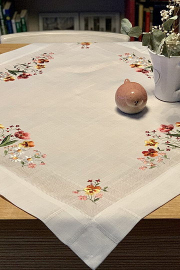 Mantel y chal bordados FLORES DEL JARDÍN