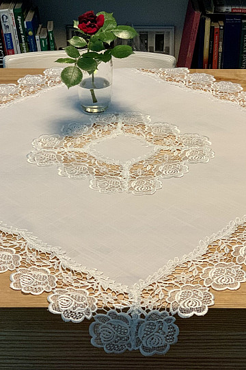 Mantel ENCAJE ROSA BLANCA