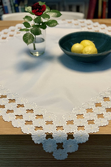 Mantel bordado DAISY