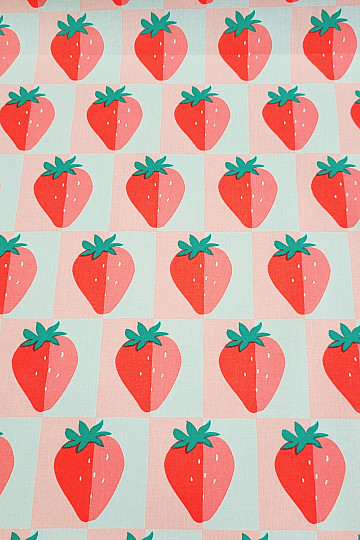 Tela de algodón FRESAS