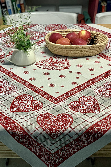 Mantel y pañuelo tapiz CORAZÓN EN KARA