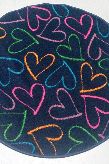 Alfombra infantil circular CORAZONES