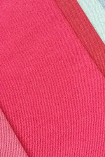 Tela decorativa monocolor LISO 307 rosa oscuro
