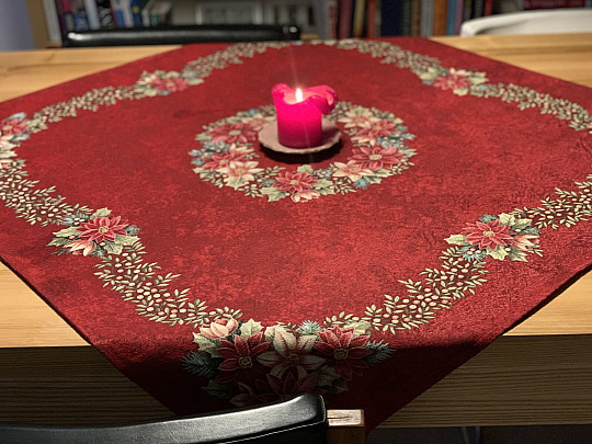 Tapiz navideño manteles y pañuelos ROSAS DE NAVIDAD - CORONA DE ACEBO ROJA