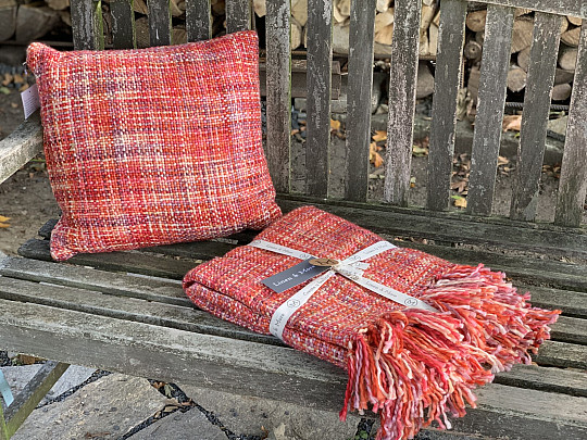 Almohada decorativa de lujo YARA RED rojo