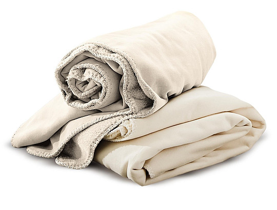 Manta de microfibra IRISETTE SMETANOVA