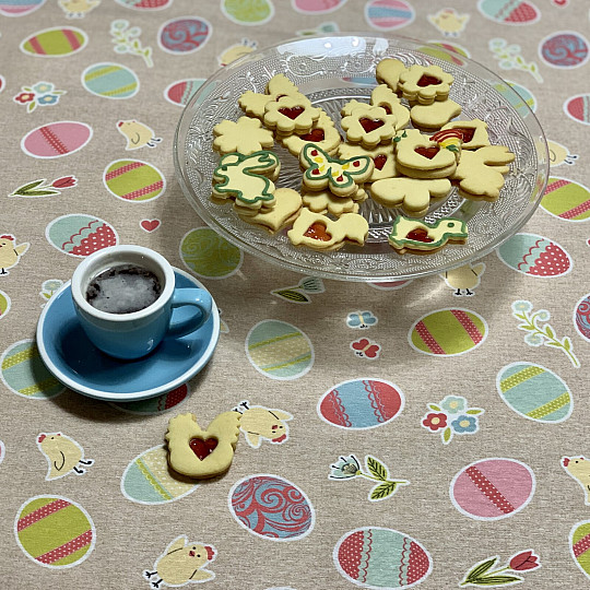 Mantel de Pascua BERENJENAS PINTADAS