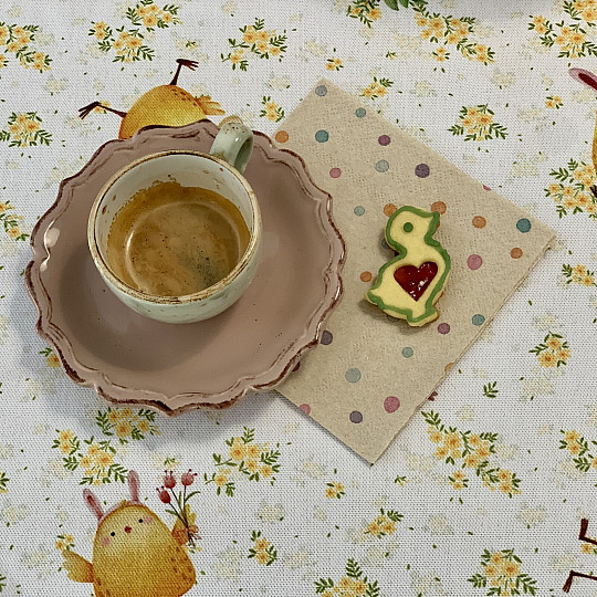 Mantel de Pascua GALLINAS Y HUEVOS