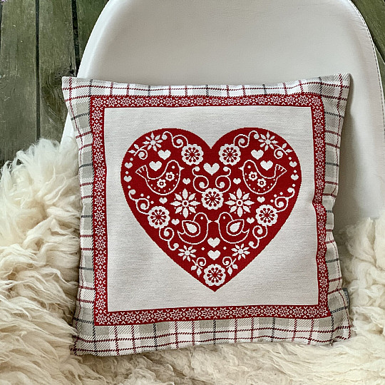 Funda de almohada tapiz CORAZÓN EN CAJA 1