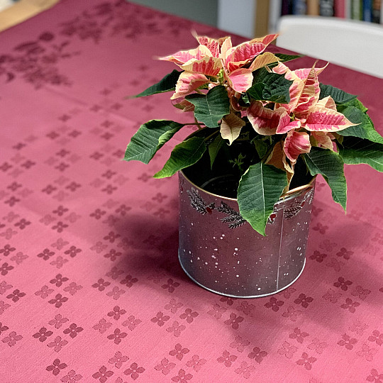 Mantel de damasco con flores color burdeos 120x140