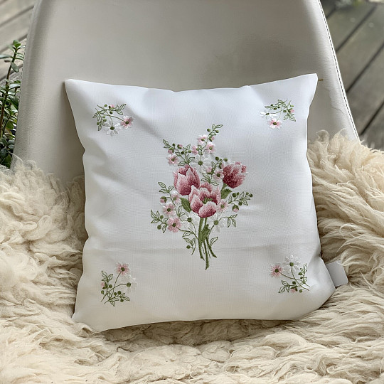 Funda decorativa bordada RAMO DE TULIPANES