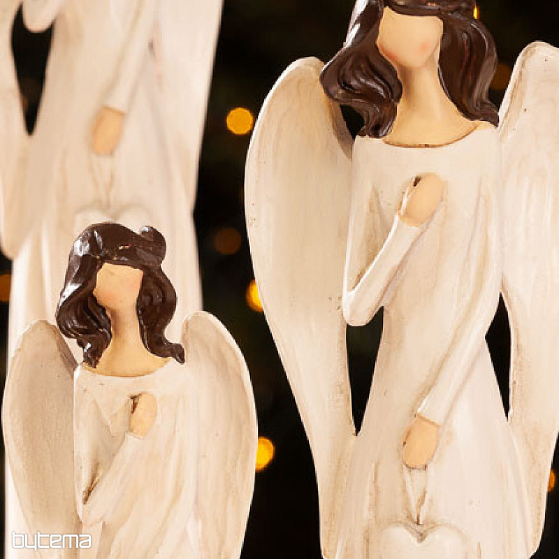 BESOS DE ÁNGEL CON CORAZÓN