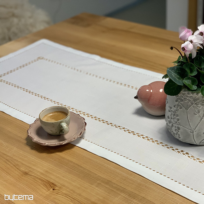 Mantel y pañuelo CALADO BLANCO