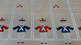 Cortinas infantiles para vidriera.