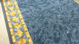 Peldaños para la cocina. Alfombras prácticas y duraderas