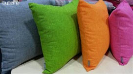 Los cojines decorativos ya lucen primaverales