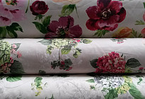 ¡Demos la bienvenida al verano con nuevas telas decorativas con motivos florales!