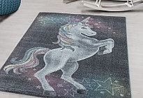 Hermosas alfombras para niños de diferentes edades...