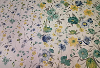 UNA INUNDACIÓN DE FLORES SOBRE TELAS DE LA COLECCIÓN TWISTER JARDINS