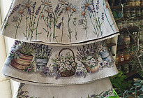 Un mundo de lavanda lleno de fragancia y elegancia.
