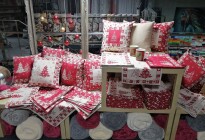 Crea un ambiente navideño en cada habitación. Manos hábiles y algunas monedas son todo lo que necesitas