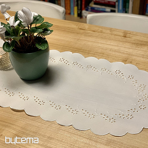 Mantel bordado y ovalado FLORES BORDADAS blanco
