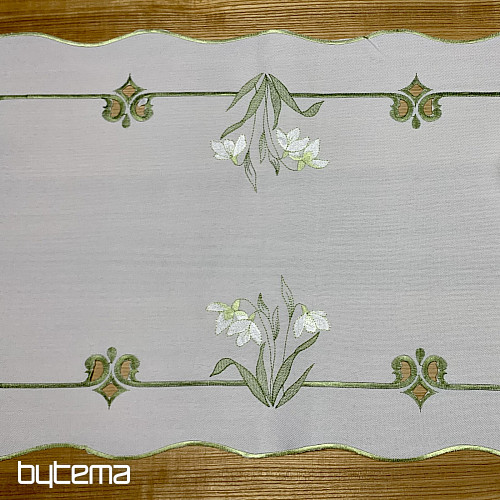 Mantel y bufanda bordados BLANCANIEVES