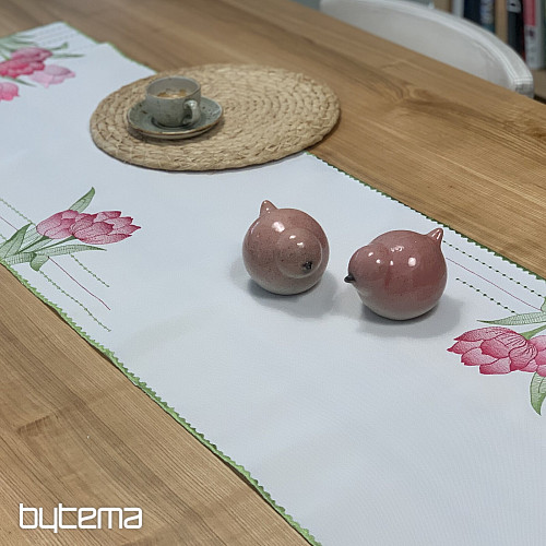 Mantel y bufanda bordados Tulipanes rosas