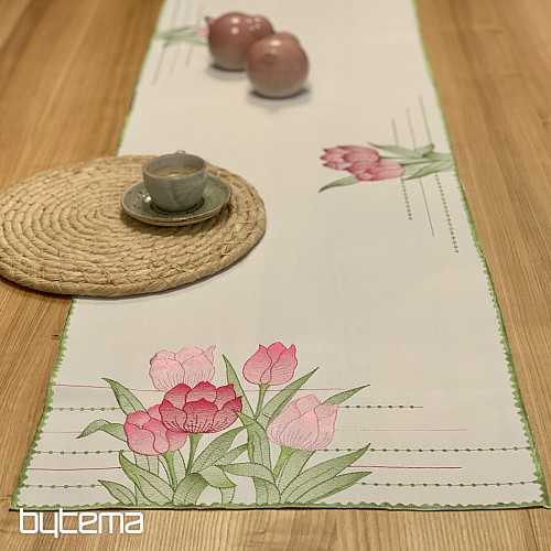 Mantel y bufanda bordados Tulipanes rosas