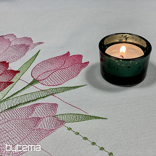 Mantel y bufanda bordados Tulipanes rosas