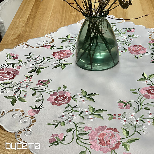 Mantel y bufanda bordados ROSA