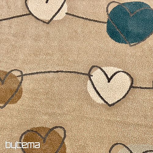 Alfombra con forma de corazón SAGA