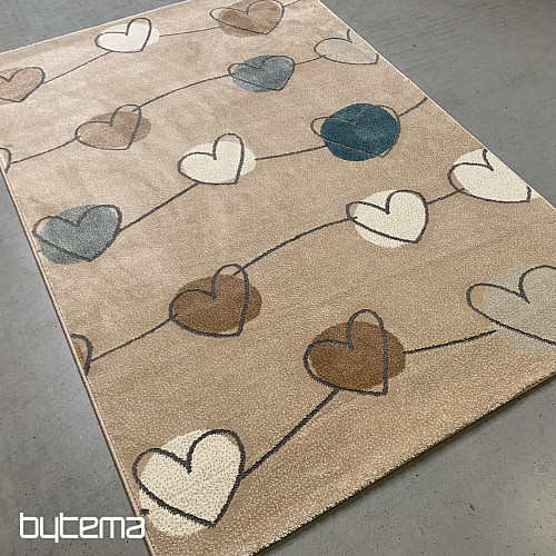 Alfombra con forma de corazón SAGA