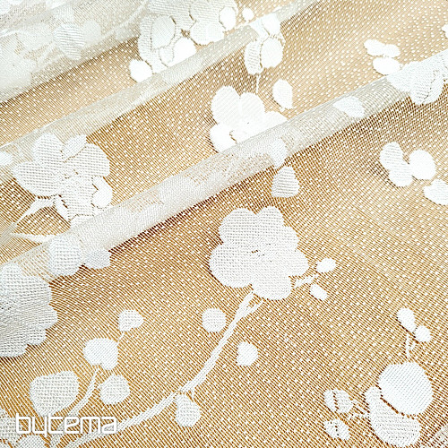 Cortina Jacquard GITA FLORES BLANCAS