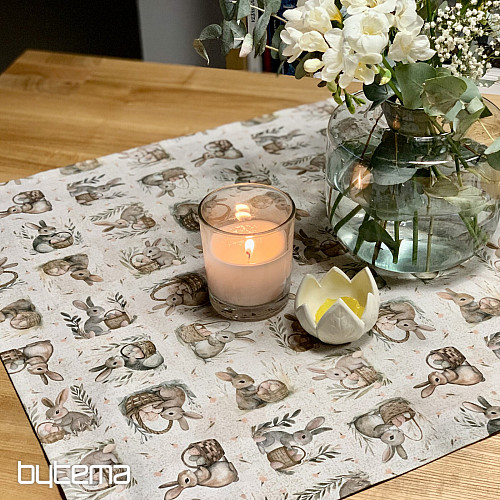 Mantel de Pascua GALLINAS Y HUEVOS