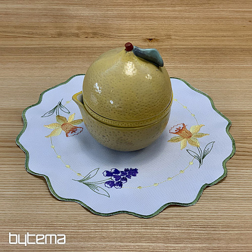 Mantel y bufanda bordados NARCISOS Y LA HIJA DE LAS NIEVES