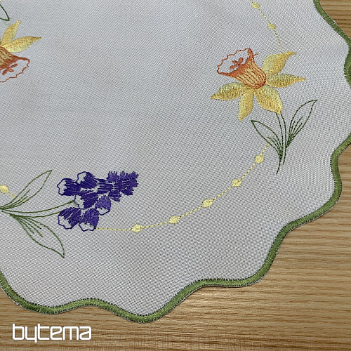 Mantel y bufanda bordados NARCISOS Y LA HIJA DE LAS NIEVES