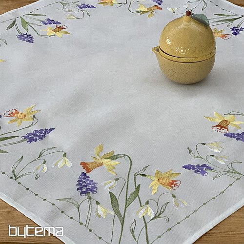 Mantel y bufanda bordados NARCISOS Y LA HIJA DE LAS NIEVES