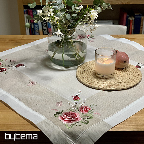 Mantel y bufanda bordados Rosas y gatitos