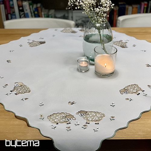 Mantel y bufanda bordados CORDEROS DE PASCUA