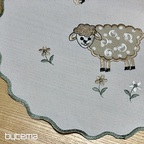 Mantel y bufanda bordados CORDEROS DE PASCUA