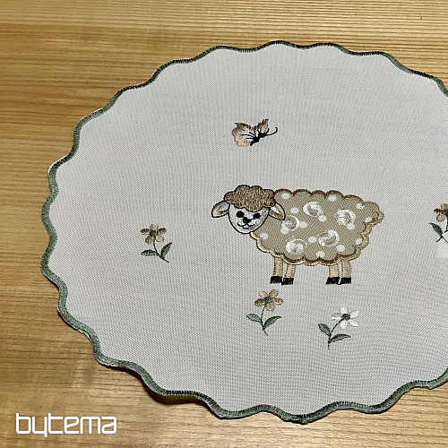 Mantel y bufanda bordados CORDEROS DE PASCUA