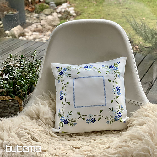 Funda decorativa bordada FLOR OLVIDADA