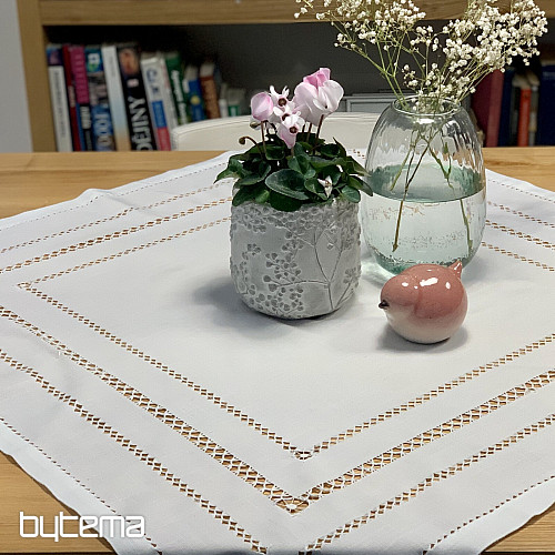 Mantel y pañuelo CALADO BLANCO