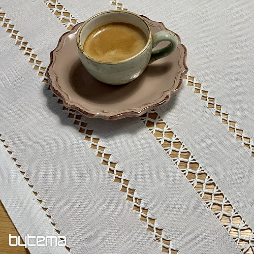 Mantel y pañuelo CALADO BLANCO