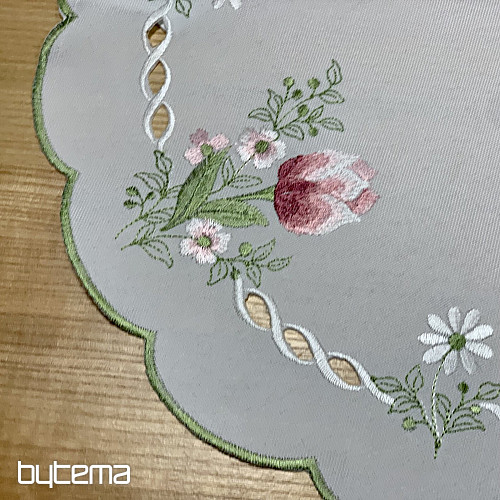 Mantel y pañuelo bordados RAMO DE TULIPANES