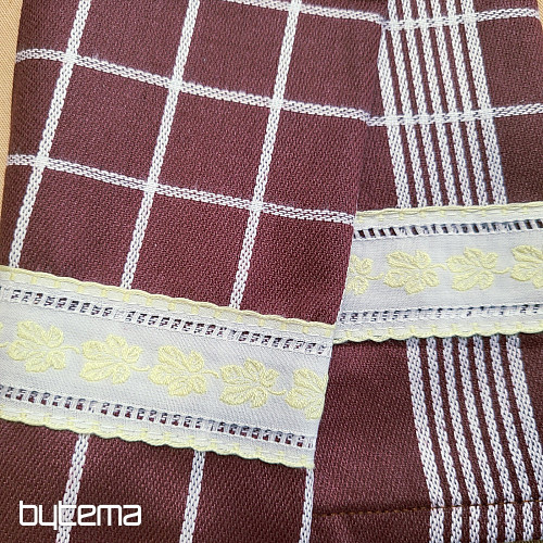 TOALLAS MARRONES DE LA ABUELA CON HOJAS