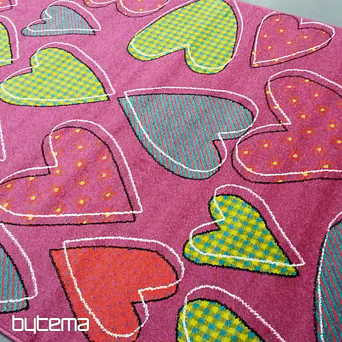 Alfombra pieza infantil PLAY corazón